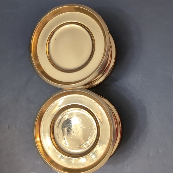 Partylite Set Of 2 Brass Short Piller Candle Holders. - Picture 4 of 10